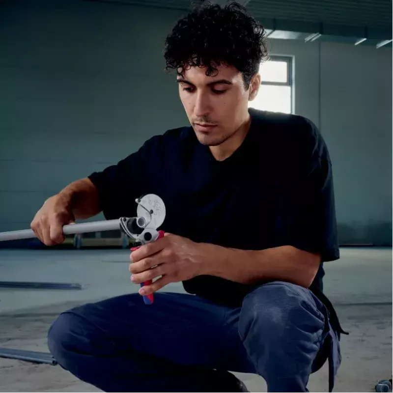 Knipex 90 25 25 corta-tubos para tubos compósitos e de plástico