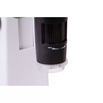 Microscópio digital Levenhuk DTX 700 LCD