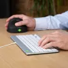 Teclado ergonómico R-Go Tools R-Go Compact Break, teclado compacto com software de pausas, QWERTY (US), com fios, branco