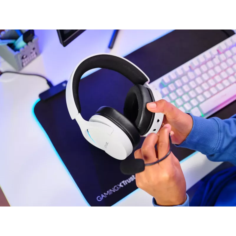 Headset Trust GXT 491W FAYZO com fios e sem fios, arco de cabeça, gaming, USB Type-C, Bluetooth, preto, branco
