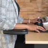 Apoio de braços R-Go Tools R-Go, ergonómico, simétrico, com recorte abdominal, espuma macia, preto