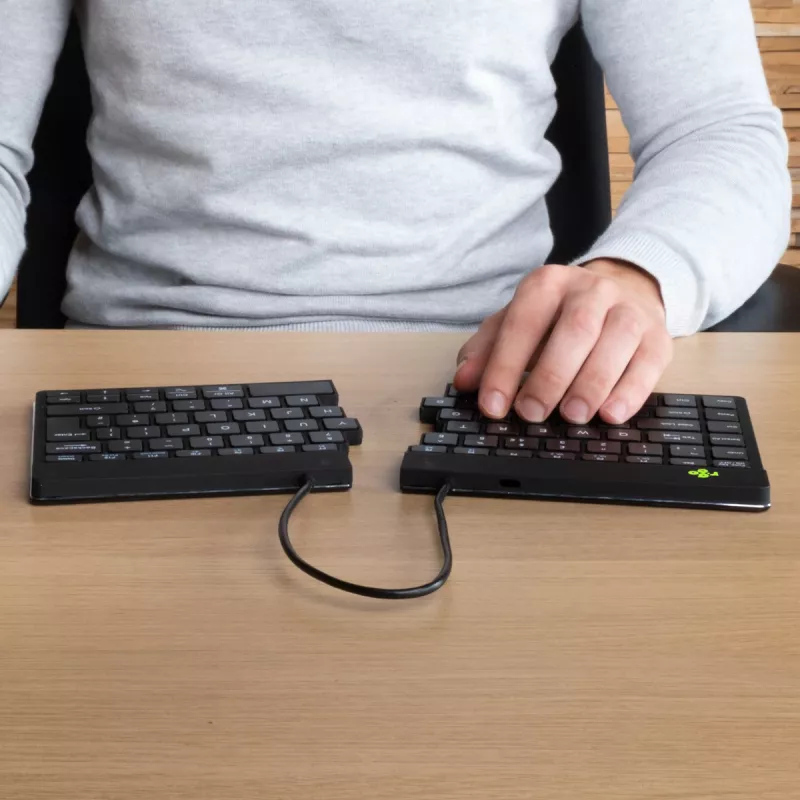 Teclado ergonómico R-Go Tools R-Go Split Break com software de pausas, teclado dividido ergonómico, QWERTY (US), Bluetooth, preto