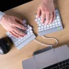 Teclado ergonómico R-Go Tools R-Go Split Break com software de pausas, teclado dividido ergonómico, QWERTY (US), Bluetooth, branco