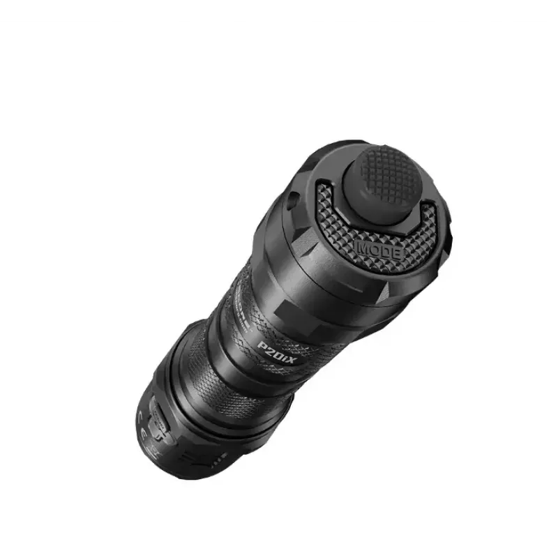 Lanterna tática Nitecore P20iX preta 4000 lm USB recarregável