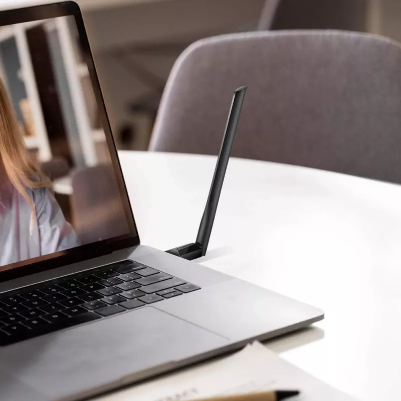Adaptador USB Wi-Fi sem fios TP-LINK Archer TX35U PLUS — Wi-Fi 6 Dualband 1201 Mbit/s, alimentado por USB, preto