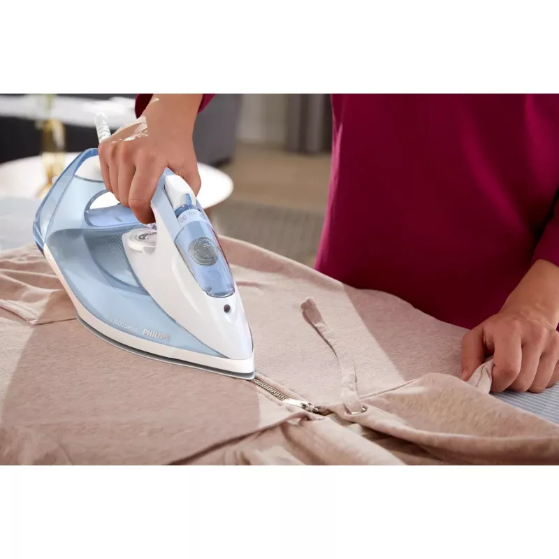 Ferro de engomar a vapor Philips série 7000 DST7011/20 — 2600 W, depósito 0,3 l, base SteamGlide Plus, vapor vertical