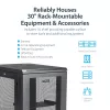 Armário de rack de servidor 4 postes 18U StarTech.com, armário de rack de 19 polegadas bloqueável para equipamento de computador / AV / IT, rack de rede de escritório / casa com rodas e calhas de montagem ajustáveis