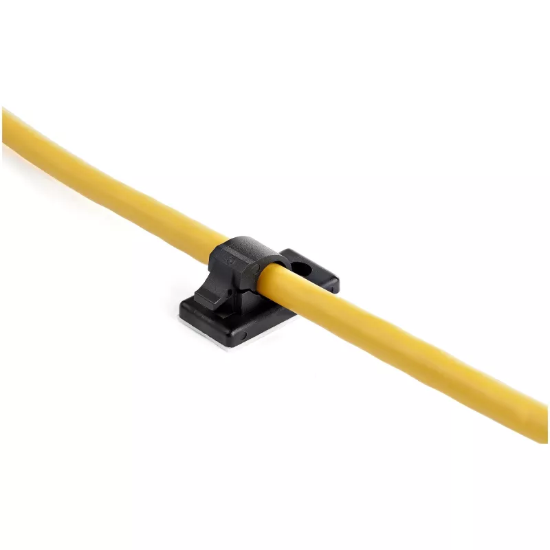 StarTech.com 100 clipes de gestão de cabos autocolantes preto – organizador de cabos de rede/Ethernet/secretária/computador – suporte adesivo para cabos/fios – clipe autocolante de nylon UL/94V-2 com certificação de resistência ao fogo