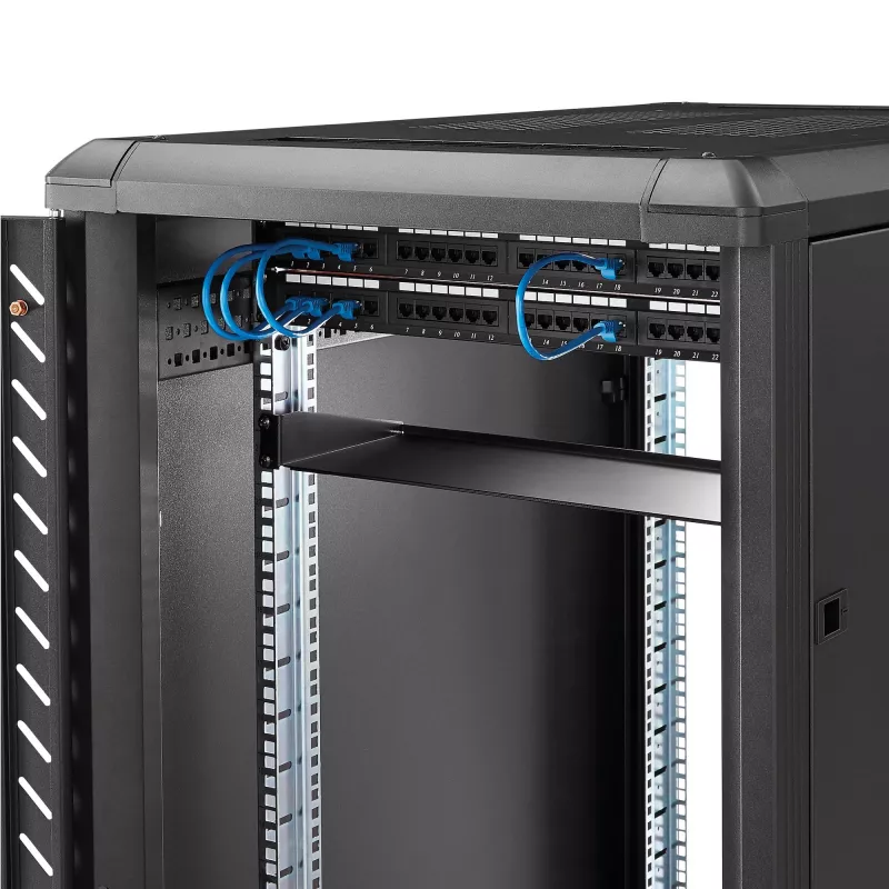 StarTech.com CABSHELF1U prateleira 1U para rack de servidor, prateleira fixa em cantilever para rack/armário de 19 polegadas, 17,7 cm (7 polegadas) de profundidade, capacidade de 15 kg (33 lb), com porcas de gaiola e parafusos, preta