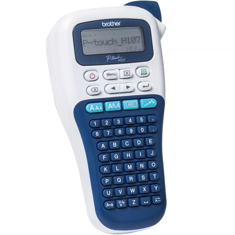 Impressora de etiquetas Brother PT-H107B — Transferência térmica, 180×180 DPI, 20 mm/s, fitas TZe 3,5/6/9/12 mm, LCD, pilha AAA