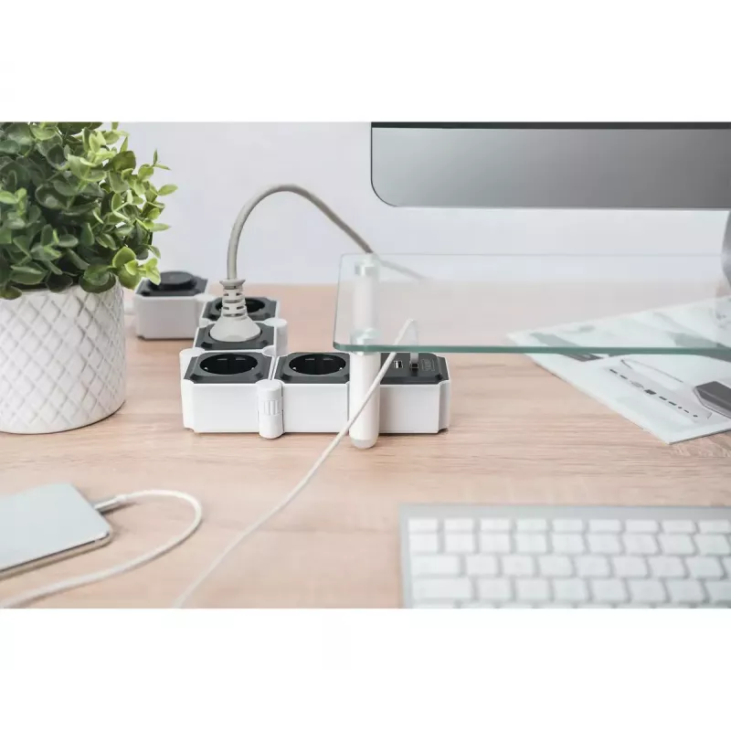 Régua de tomadas Digitus flexível 4 tomadas com 2 portas USB e interruptor