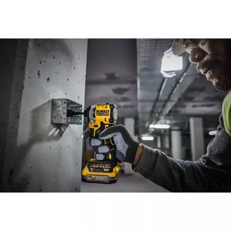 DeWALT DCF850E2T-QW aparafusadora de impacto sem fios 1/4", 18 V, 2 baterias Powerstack de 1,7 Ah, mala TSTAK, preta