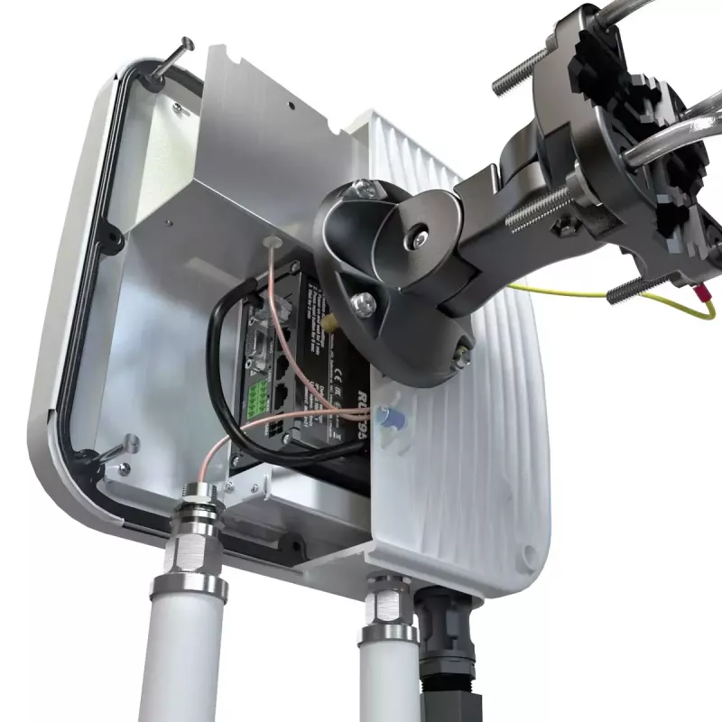 QuWireless QuMax A955M antena direcional LTE + Wi-Fi + GPS para Teltonika RUT956/RUT955, 6 dBi, PoE/LAN, polarização vertical, IP67, branca