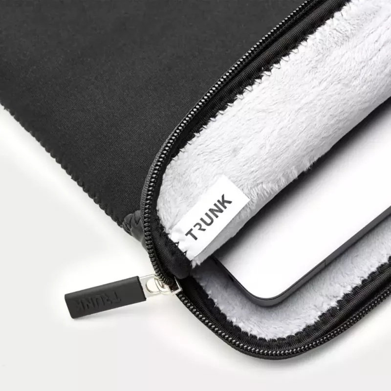 Trunk TR-ALSPRO14-BLK capa de neoprene para MacBook Pro 14" (35,6 cm), preta