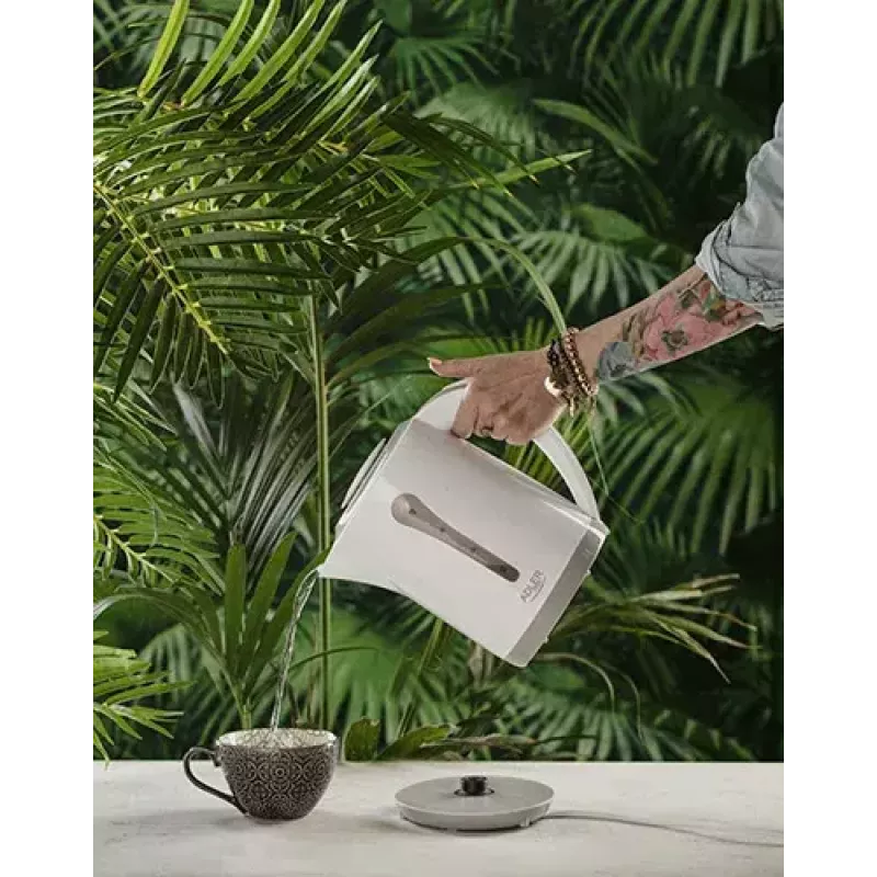 Chaleira elétrica Adler AD 1244 — 2,5 L, 2200 W, branca, resistência oculta