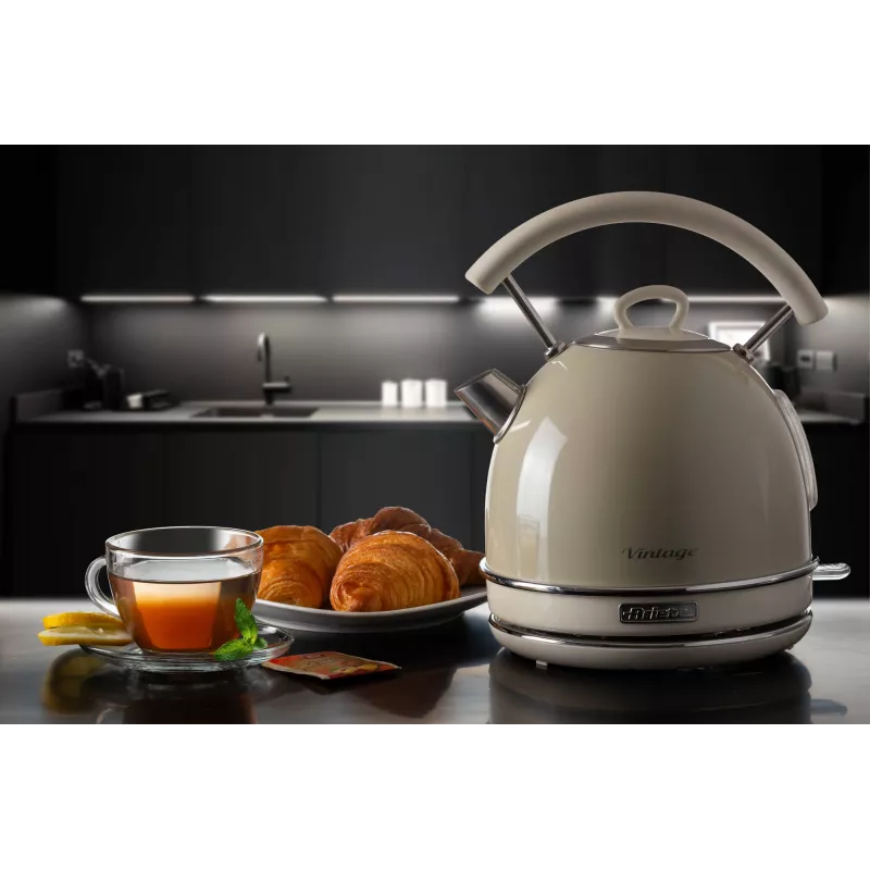 Chaleira elétrica Ariete 2877 Vintage, 1,7 L, sem fios, bege, 1,7 L, 2000 W, bege, indicador de nível de água, sem fios, filtro