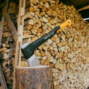 Machado rachador Fiskars X-Series X24, cabo de plástico 600 mm, 1,7 kg, lâmina 16,5 cm