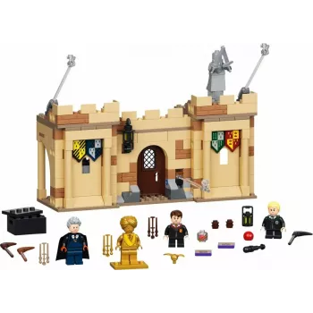 Conjunto LEGO Harry Potter Hogwarts Primeira Aula de Voo 76395 com minifiguras de Harry e Draco
