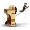 Conjunto LEGO Harry Potter Hogwarts Primeira Aula de Voo 76395 com minifiguras de Harry e Draco