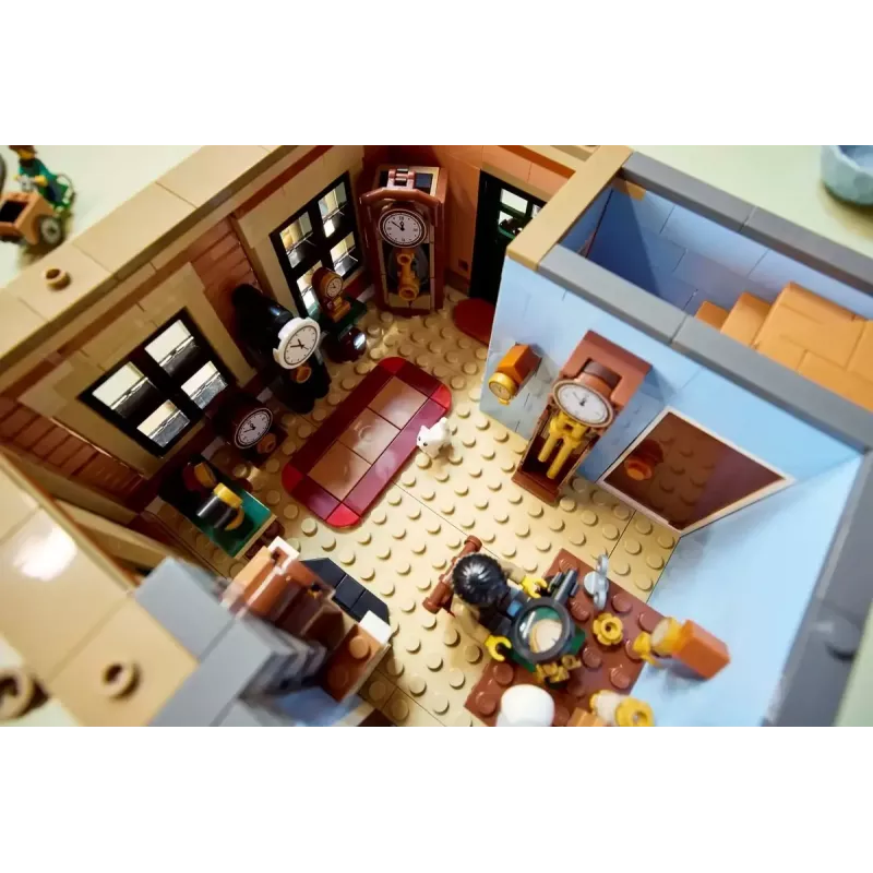 Conjunto de construção LEGO Icons 10350 Casa de Canto Tudor — 3.266 peças, 8 minifiguras, idade 18+, 260×250×310 mm