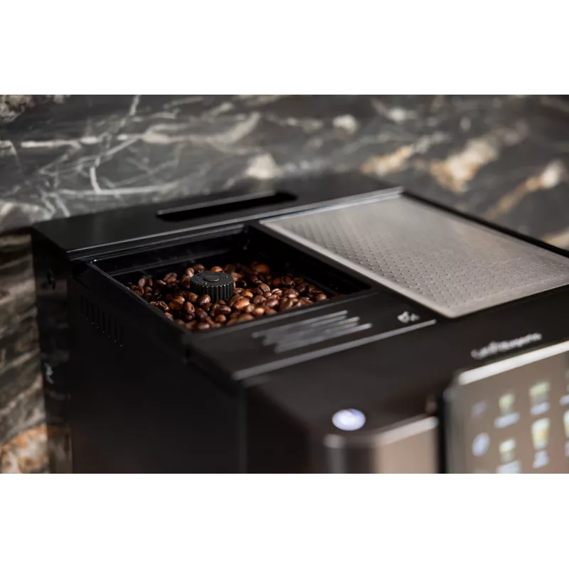 Máquina de café automática Beko CEG7304B CaffeExperto com lança de vapor, máquina de café expresso, 2 l, grãos de café, moinho integrado, 1350 W, preto, prateado