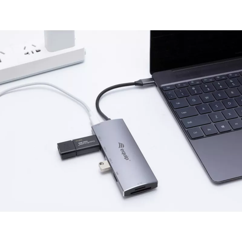 Equip 133482 adaptador multifunções USB-C 7 em 1, USB 3.2 Gen 1, HDMI 4K 30 Hz, 3x USB 3.0, SD/microSD, USB-C PD 100 W, alumínio