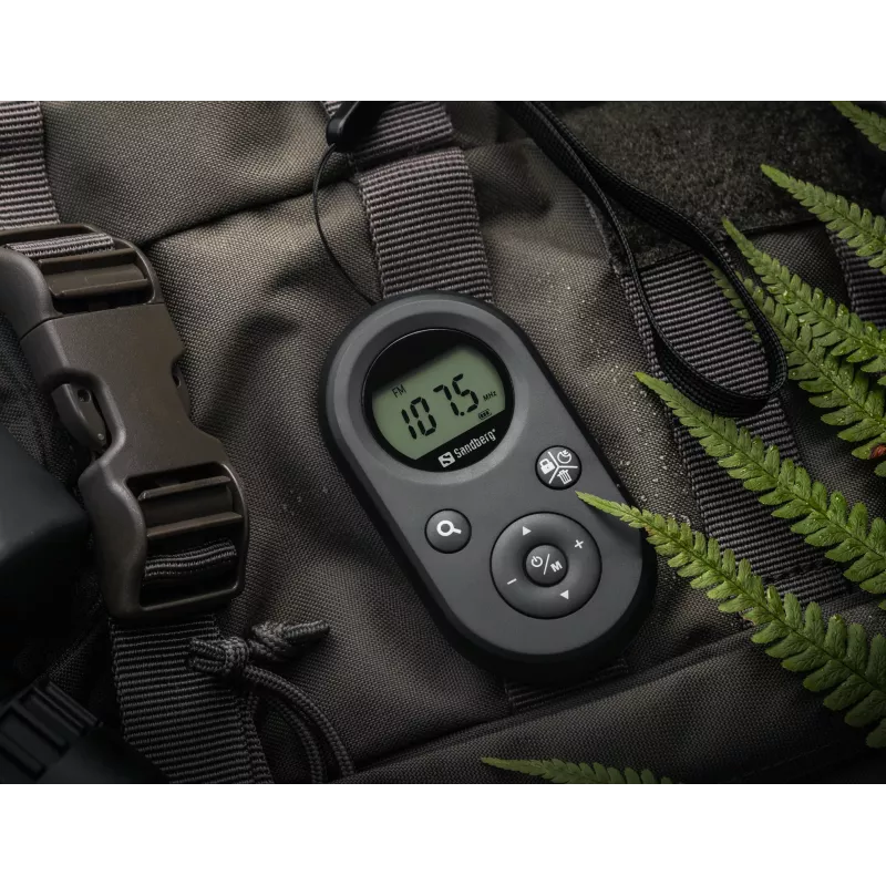 Sandberg 421-02 rádio de bolso FM+AM Recharge, FM 76–108 MHz, AM 522–1710 kHz, bateria de 500 mAh, ecrã, com auriculares