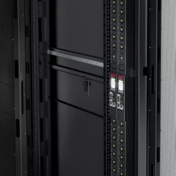 Unidade de distribuição de energia APC APDU9953 (PDU) 24 tomadas AC 0U preto