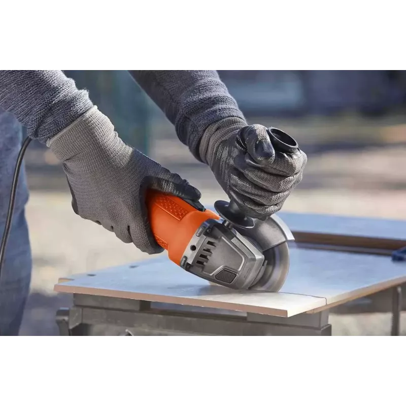 Rebarbadora Black & Decker BEG110-QS