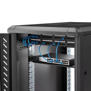 StarTech.com prateleira fixa de montagem em bastidor de servidor 1U - prateleira universal de braço em consola de aço com 25,4 cm de profundidade para bastidor de equipamento AV/rede de 19 polegadas - robusta - capacidade de carga 20 kg, preto