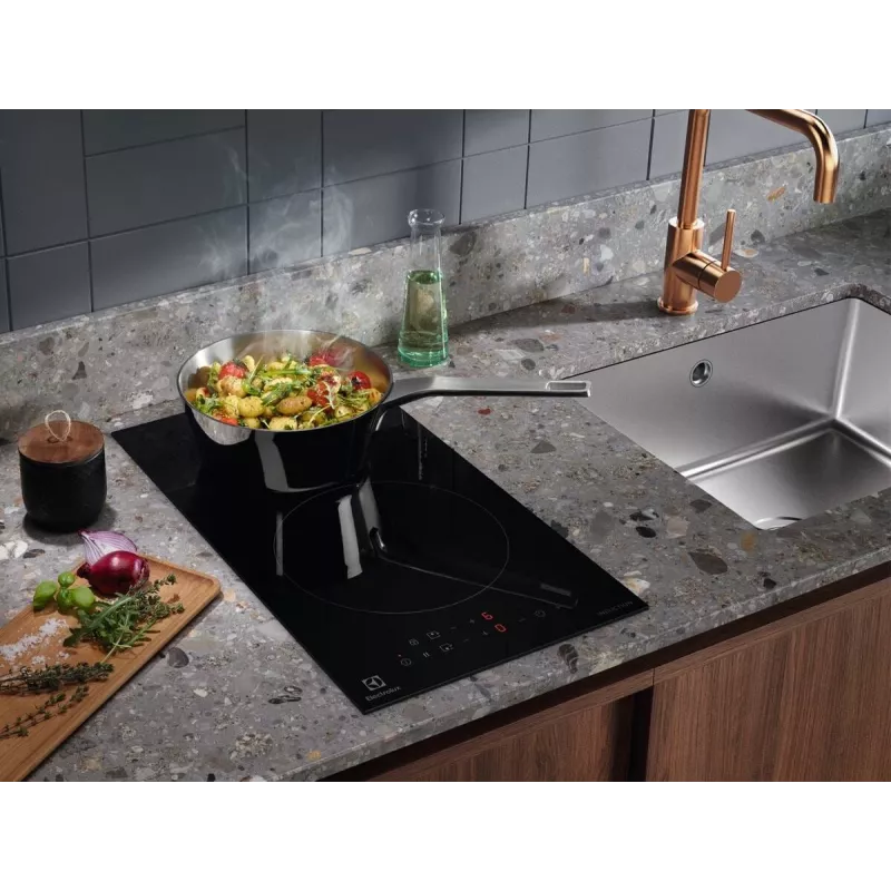Electrolux Série 300 LIT30231C Placa de indução por zonas para encastrar 29 cm preta 2 zonas