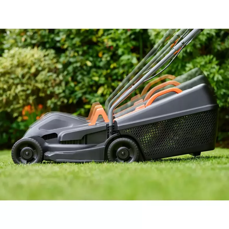Corta-relvas manual Black & Decker BEMW351-QS