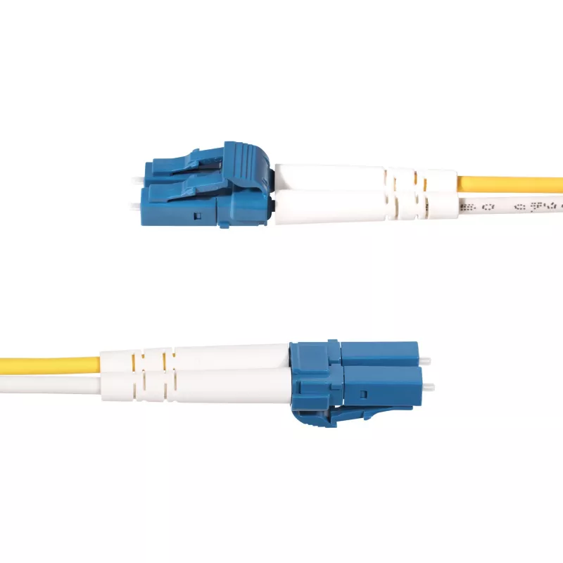 StarTech.com SMLCSC-OS2-15M 15m (49,2ft) cabo patch de fibra ótica OS2 monomodo duplex LC para SC (UPC), 9/125µm, otimizado para laser, 10G/100G, insensível à curvatura, baixa perda de inserção, LSZH