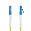 Cabo de fibra ótica StarTech.com 2 m (6,6 ft) LC para SC (UPC) OS2 monomodo simplex, 9/125 µm, 40G/100G, resistente a dobras, baixa atenuação de inserção – cabo de patch de fibra LSZH