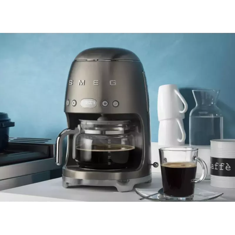 Máquina de café de filtro Smeg 1,4 L DCF02PBEU