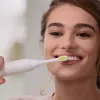 Escova de dentes vibratória Silk'n ToothWave - branca