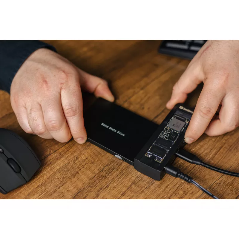 Clonador e dock USB 3.2 Sandberg para M2 + NVMe + SATA