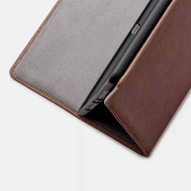 Capa folio Trunk TR-LEAIPC10-BRW para iPad 10,2 polegadas, castanha