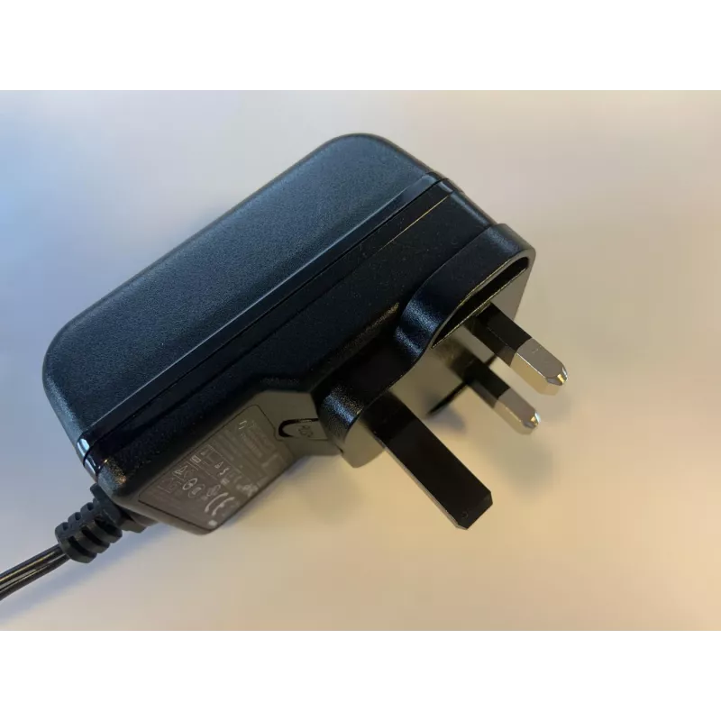 Adaptador de ficha de rede Vivolink VLPSUPLUG-UK tipo G (UK) preto