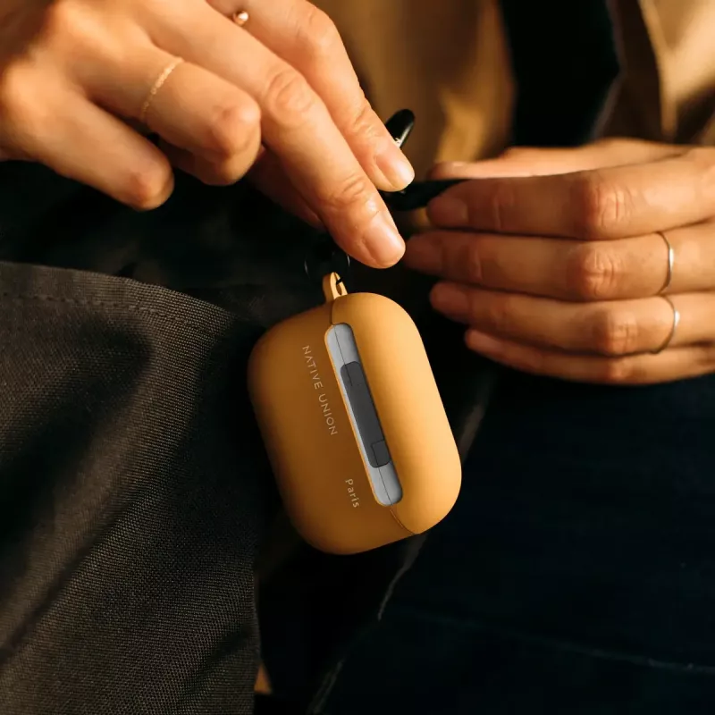 Native Union Roam estojo para AirPods Pro 2, alumínio, policarbonato, silicone, aço, 16 g, amarelo