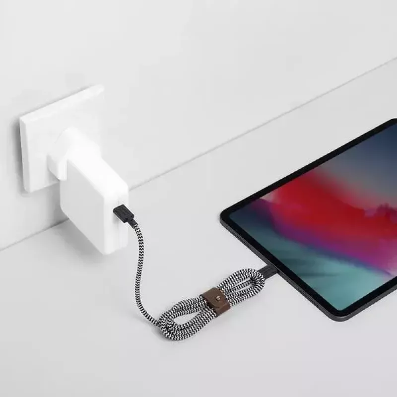 Cabo USB-C Native Union BELT-C-ZEB-2-NP 1,2 m USB-C para USB-C preto/branco