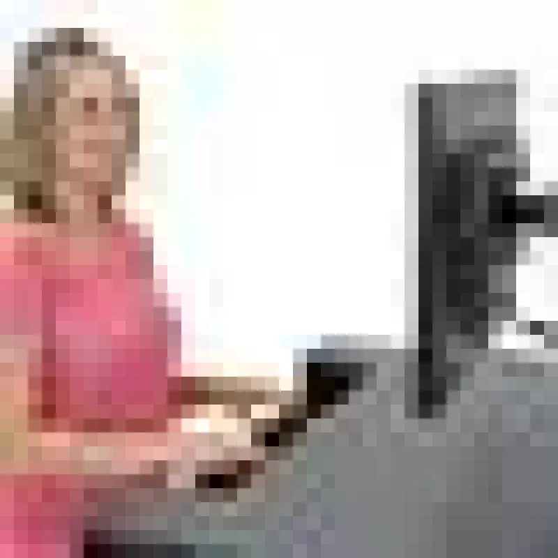 Suporte conversor de secretária ERGOTRON WorkFit-T preto — estrutura em aço inoxidável, altura 380 mm, carga máxima 15,9 kg