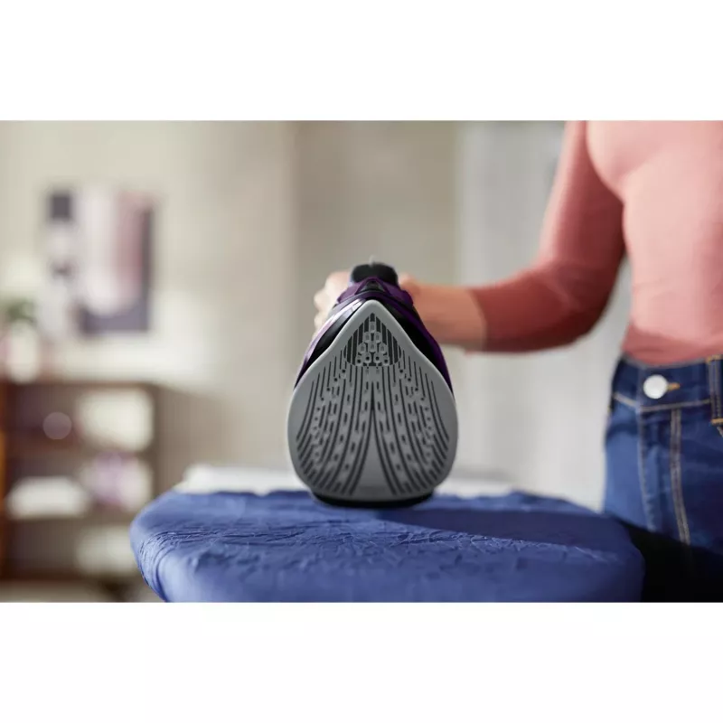 Ferro de engomar a vapor Philips DST5030/80 — 2400 W, base SteamGlide Plus, depósito de água de 0,32 l, cabo de 2 m