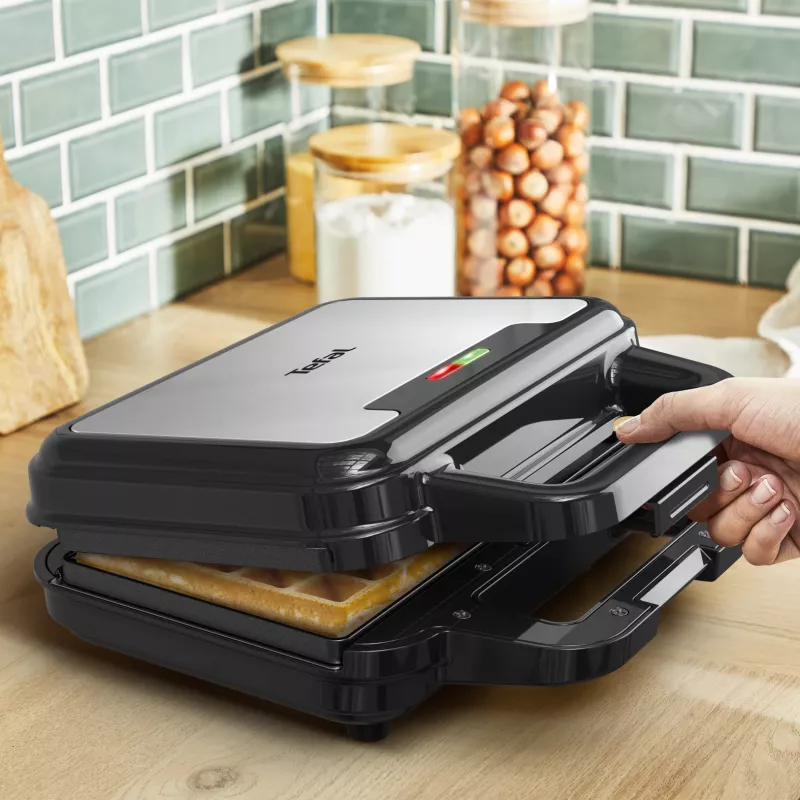 Máquina de sandes Tefal SW383D10 700 W preto, aço inoxidável