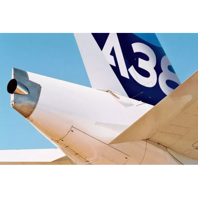 Maquete Revell Airbus A 380 Design Nova pintura voo inaugural