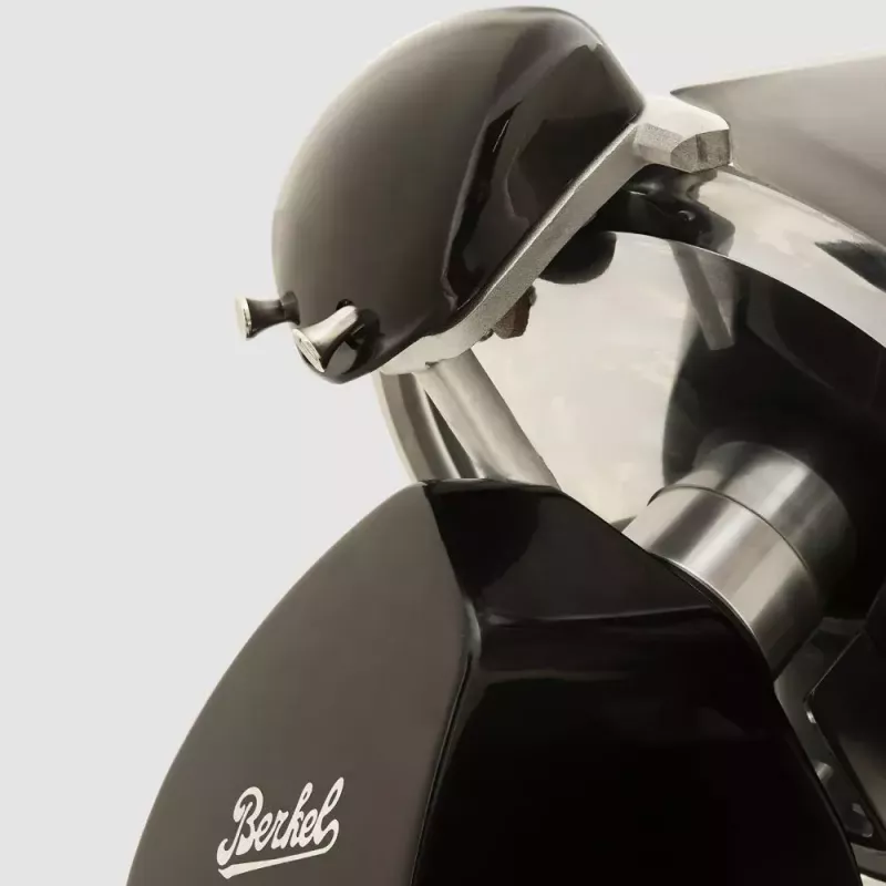Máquina de cortar fiambre elétrica Berkel Red Line 250