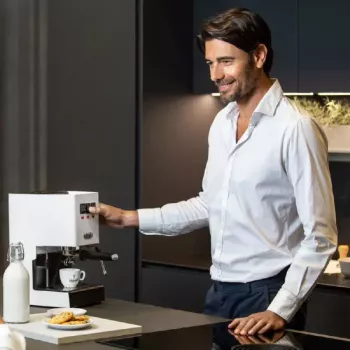 Máquina de café expresso manual Gaggia Classic E24 2,1 l