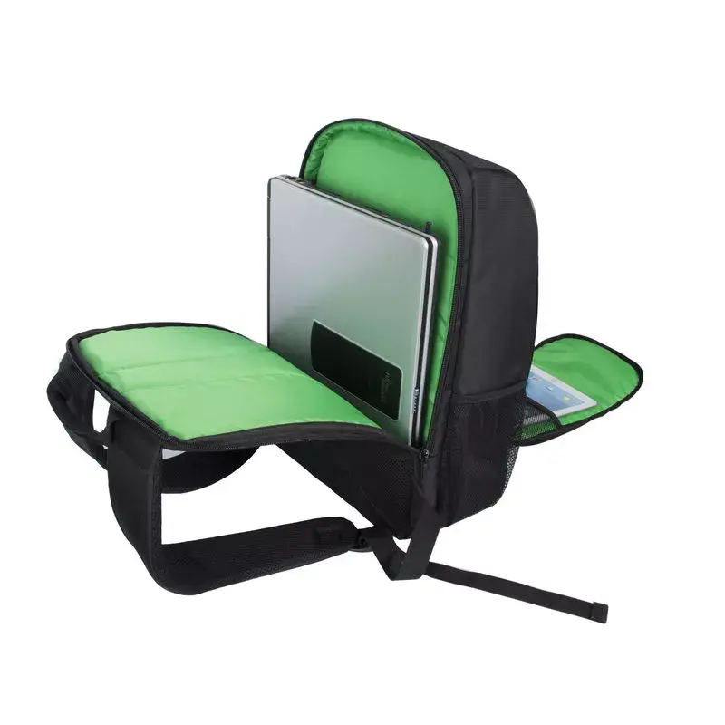Mochila Rivacase 7490 (PS) preta em poliéster