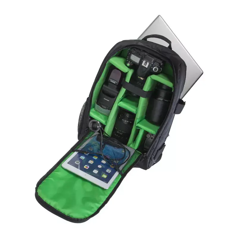 Mochila Rivacase 7490 (PS) preta em poliéster