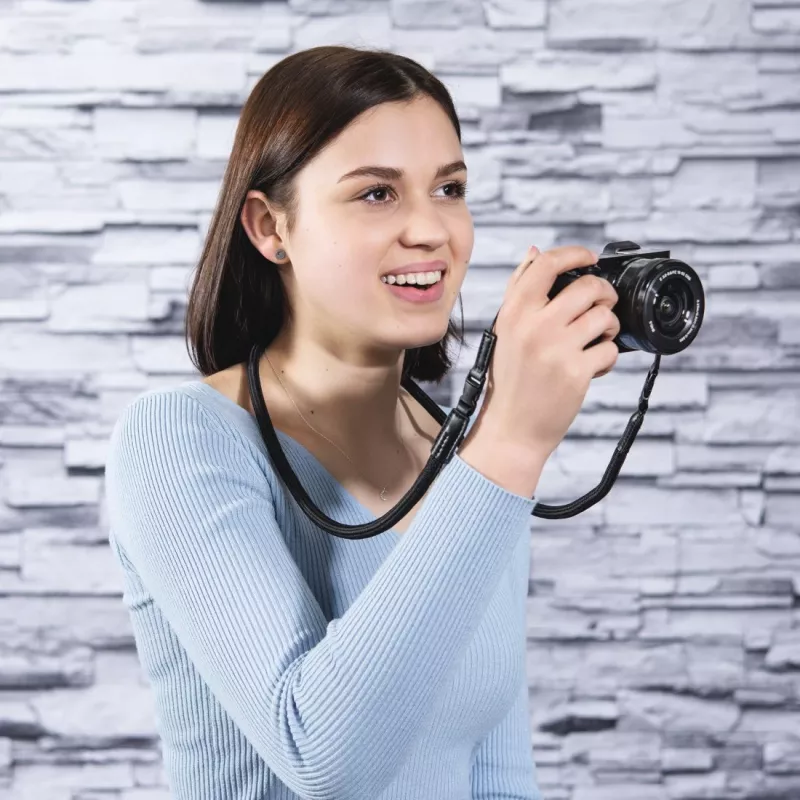 Correia Hama Braid 120 para câmara digital em nylon preta